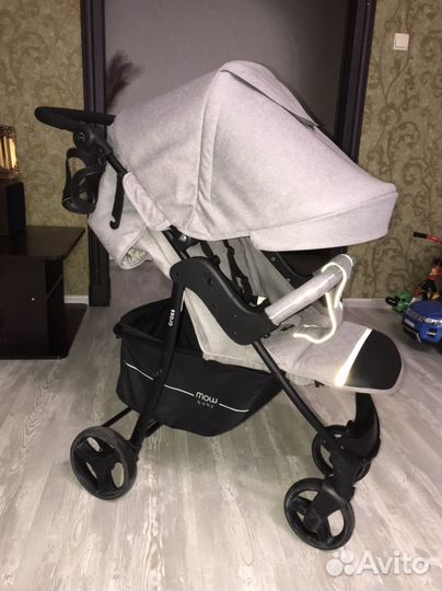 Прогулочная коляска mowbaby