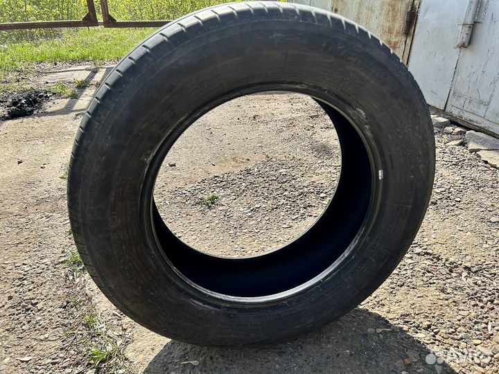 Yokohama BluEarth AE50 215/65 R17 99