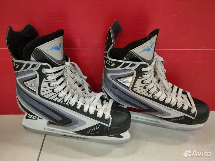 Хоккейные коньки CCM Vector 03 / 48 Размер