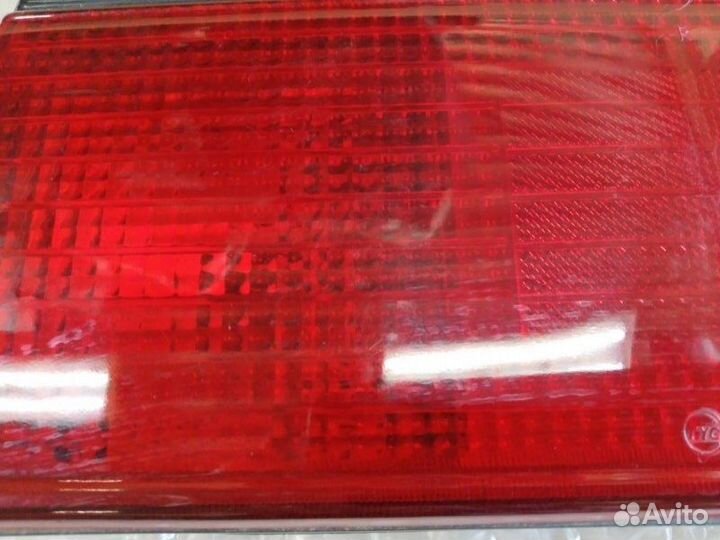 Фонарь правый Mazda 626 седан 1985 - 1987