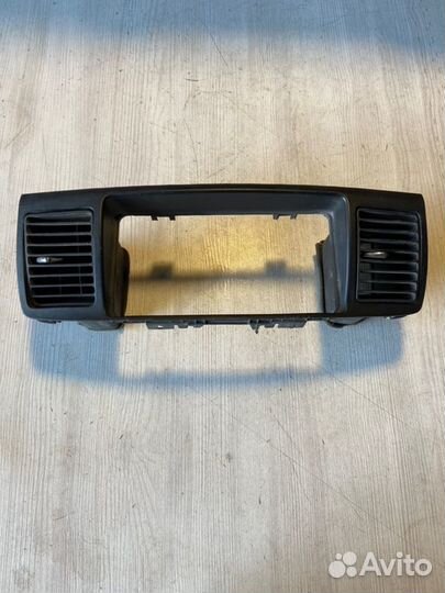 Консоль магнитолы Toyota Corolla Fielder 2zzge