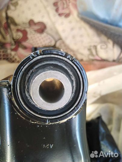 E4501-vk385 рычаг подвески левый np300