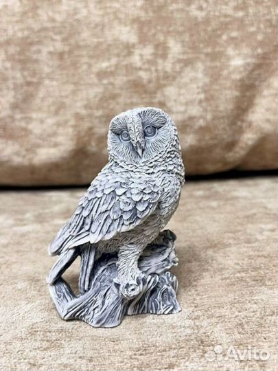 Статуэтка из мраморной крошки