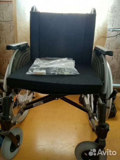 Коляска инвалидная