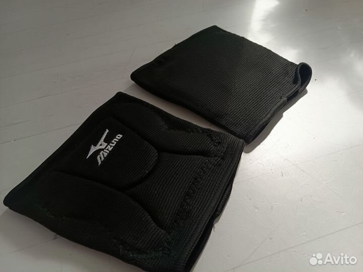 Наколенники для волейбола