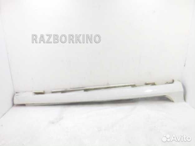 Накладка на правый порог