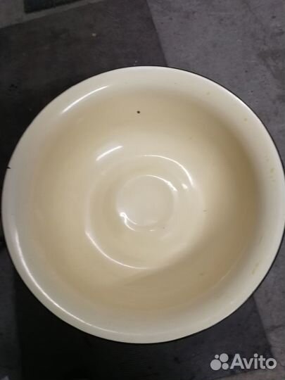 Эмалированный таз