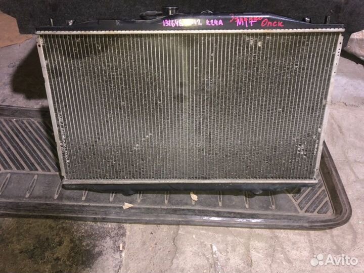 Радиатор двигателя / радиатор основной Honda