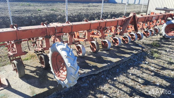 Культиватор Грязинский культиваторный завод КРН-5,6, 2011