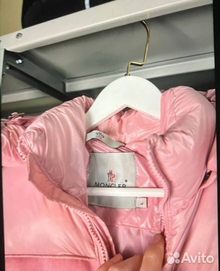 Пуховик Moncler