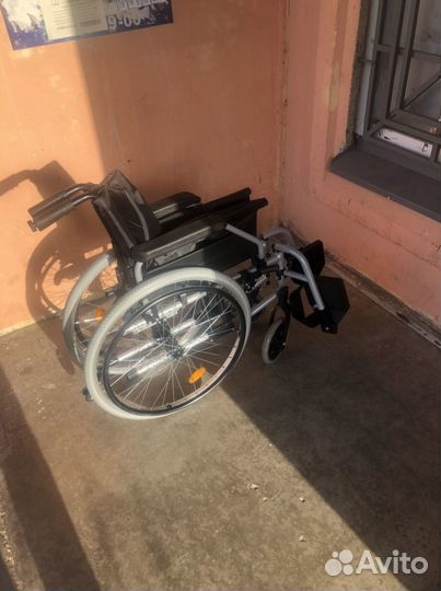 Инвалидная коляска новая