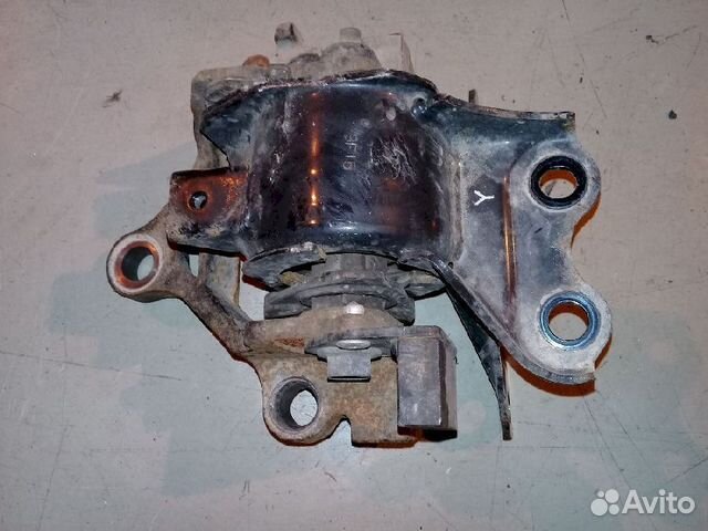 Опора двигателя (подушка двс) левая G22G39070 Mazd