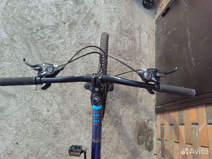 Велосипед спортивный