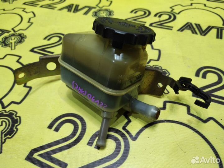 Бачок гидроусилителя руля Toyota Vista ZZV50 1zzfe