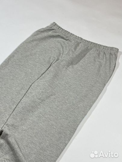 Базовые широкие спортивные штаны оверсайз