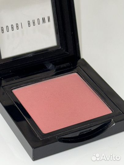 Румяна Bobbi Brown Tawny 2