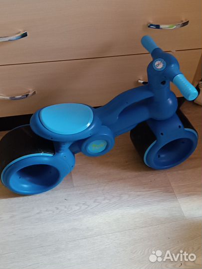 Беговел для малышей TCV