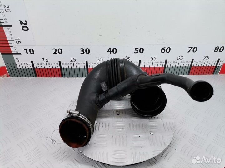 Патрубок воздушного фильтра Mercedes-Benz C-Класс