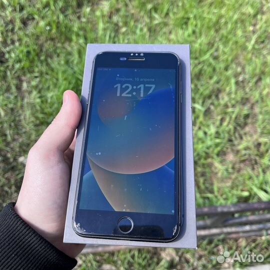iPhone 8 Plus, 64 ГБ
