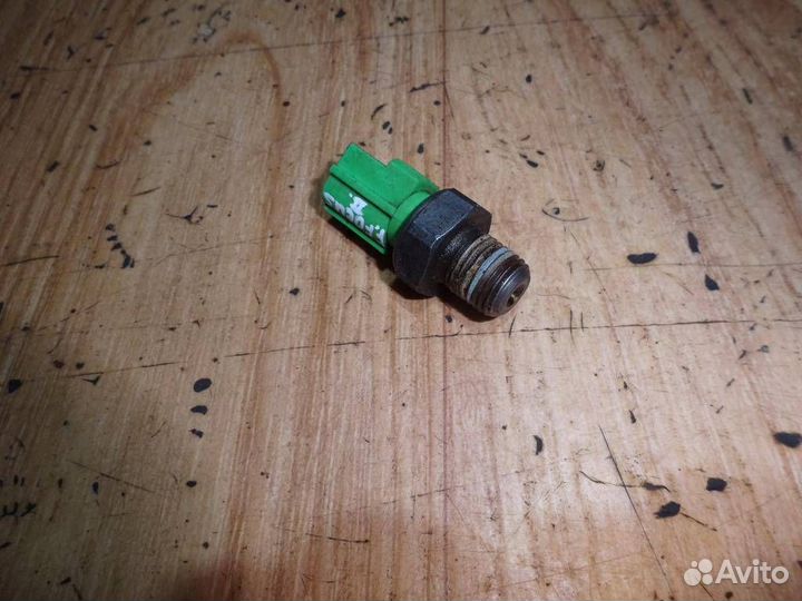 Датчик давления масла Ford Focus II 2008-2011