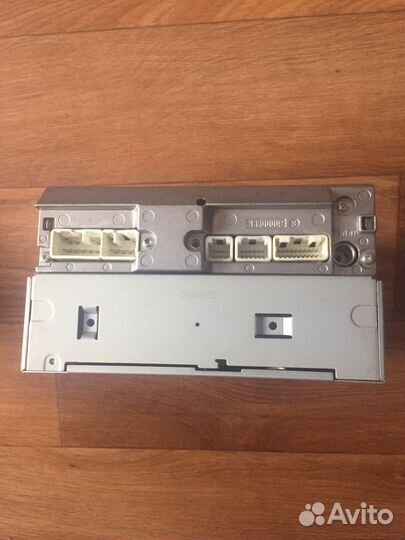 Атомагнитолла тойота королла 120