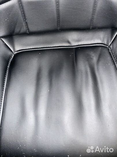 Компьютерное кресло