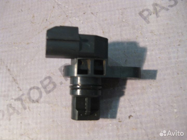 Датчик положения распредвала Мицубиши Лансер 10