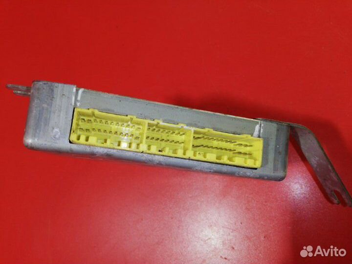 Блок управления двс Subaru Impreza GF8 EJ20G