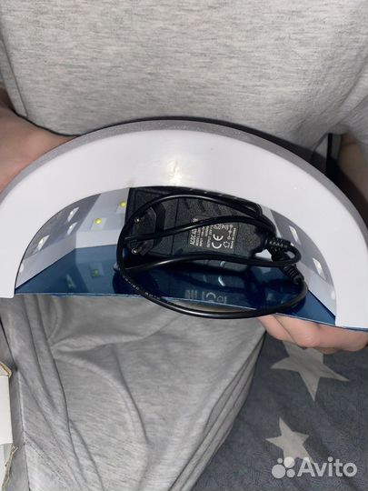 Лампа для ногтей