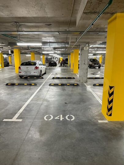 Машиноместо, 15 м²