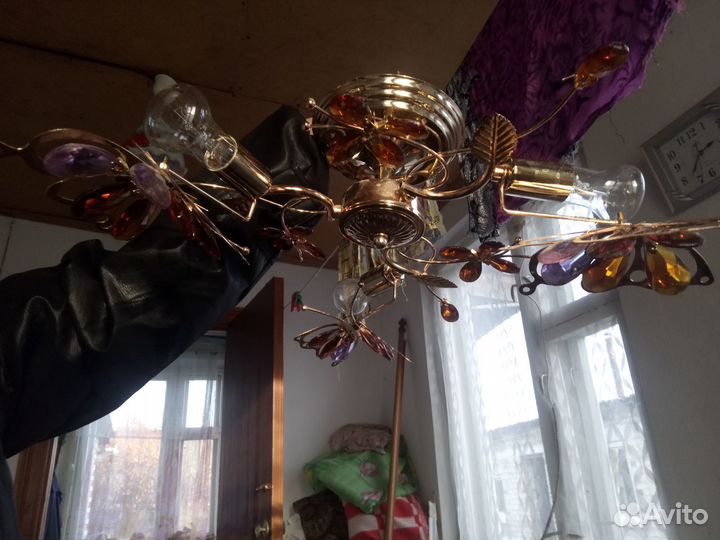 Люстры 2 шт.светильник