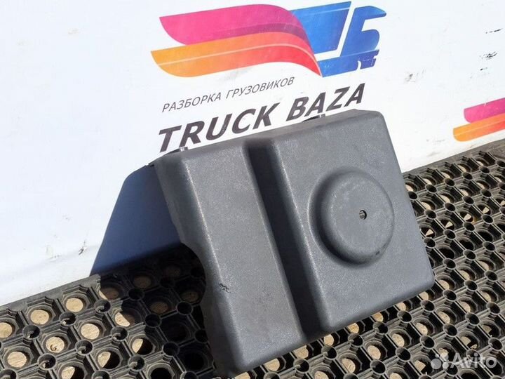 Крышка бака AdBlue Iveco Stralis