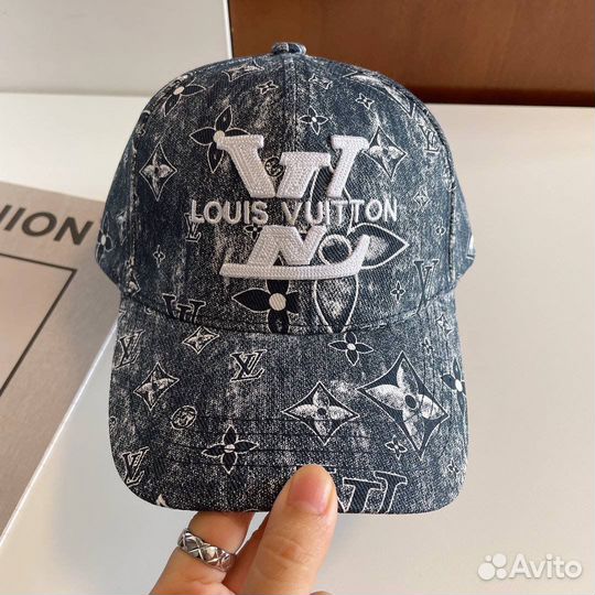 Кепка louis vuitton