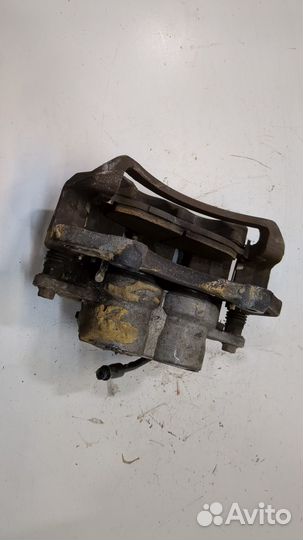 Суппорт правый передний Cadillac STS, 2009