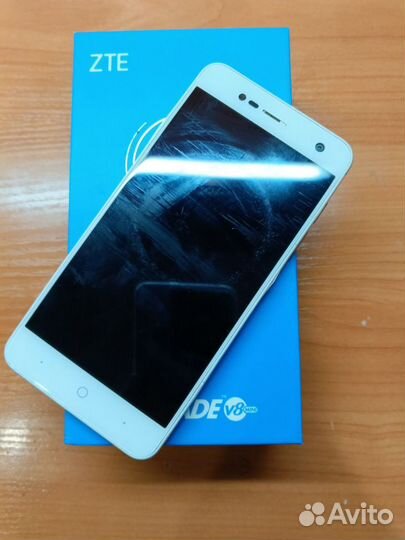 ZTE Blade V8 mini, 3/32 ГБ