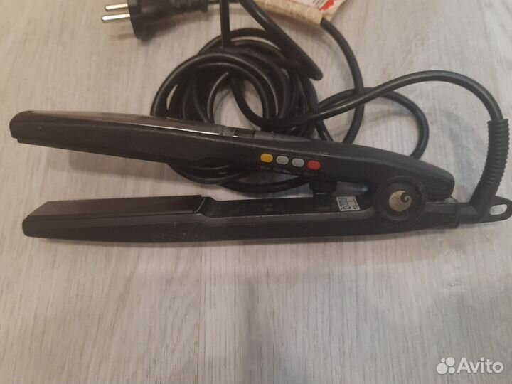 Выпрямитель для волос профессиональный