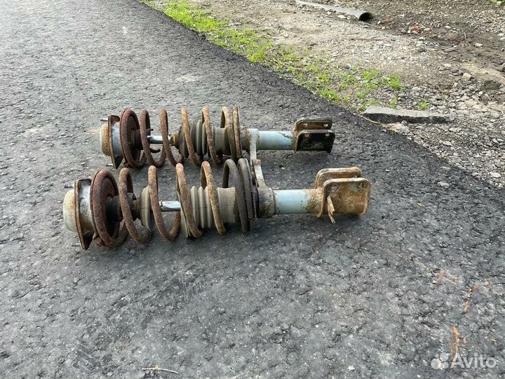 Передние стойки ваз 2110-2112