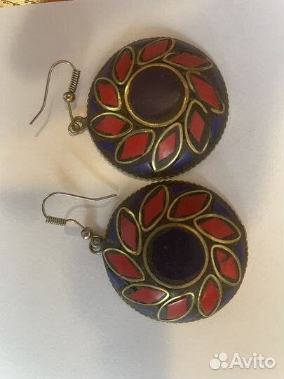 Серьги, бусы, клипсы
