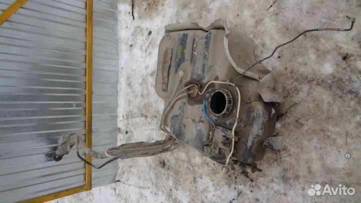 Бак топливный VW Touran 1