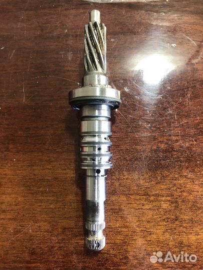 Вал клапан рулевого механизма