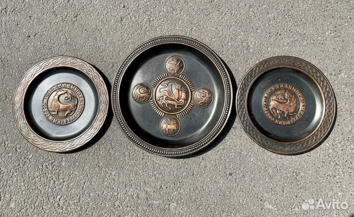 Дикорны тарелки «Мифы и Дмитриевский собор»