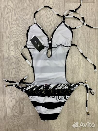 Купальники новые Guess оригинал, s