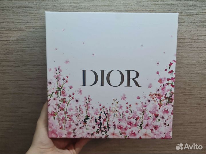 Коробка Dior