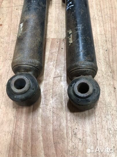 Амортизаторы задние Opel Astra h