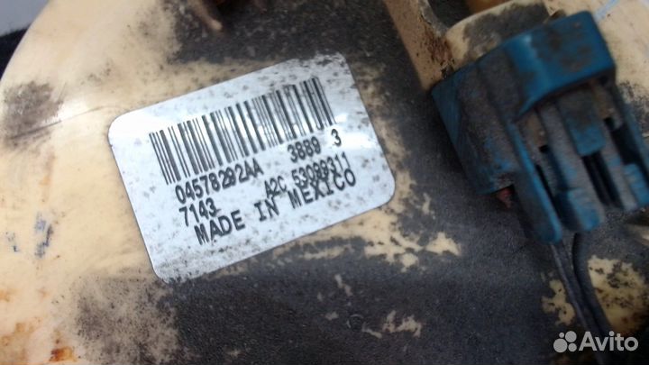 Датчик уровня топлива Jeep Compass, 2008