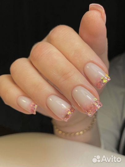 Маникюр и наращивание ногтей