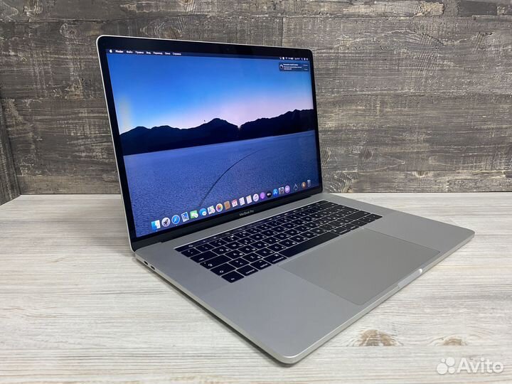 MacBook Pro 15 топ Touch Bar на гарантии
