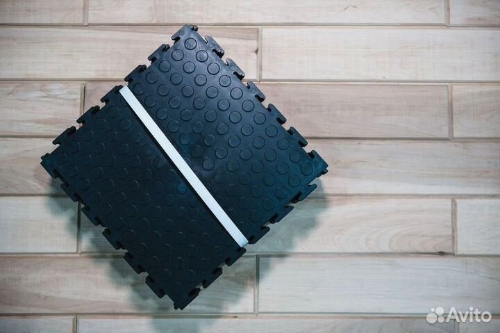 Модульное напольное покрытие для шиномонтажа