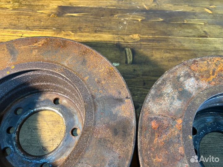 Диск тормозной передний Bmw 5 E60 N52B25 AF 2007