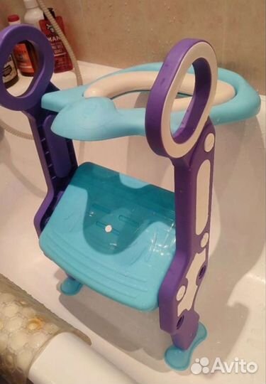 Сиденье для унитаза с лесенкой и ручками